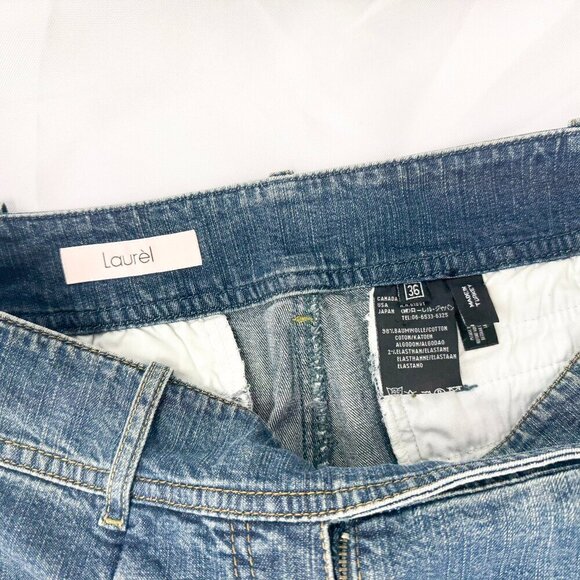 90S VINTAGE LAUREL JEANS WITH GREEN BUTTON DETAIL - FLARE JEANS SIZE SMALL - Picture 6 of 7